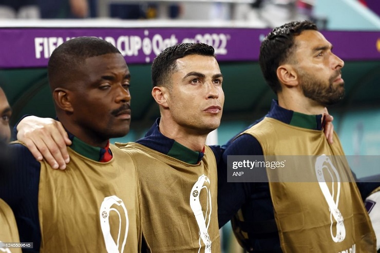 Bi kịch Ronaldo bật khóc sau khi Bồ Đào Nha bị loại khỏi World Cup - 1