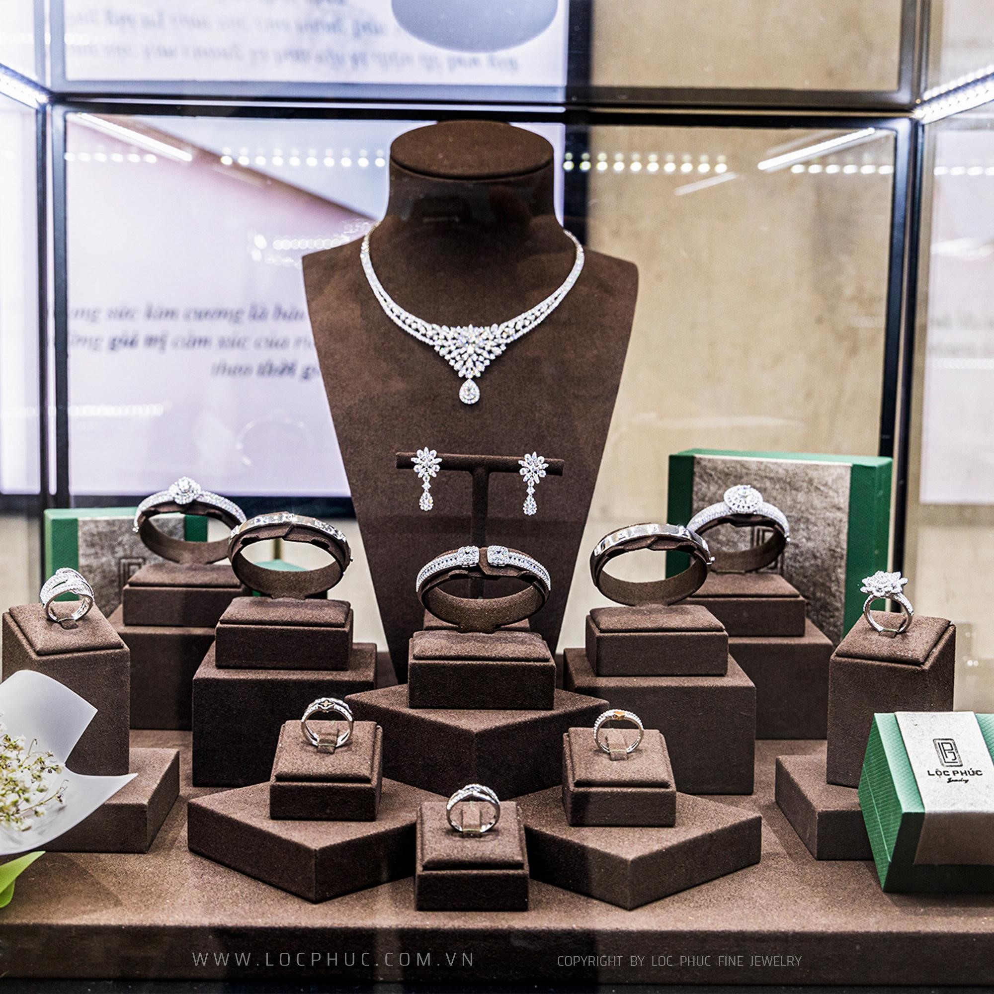 Lộc Phúc Fine Jewelry tăng tốc mở rộng chuỗi cửa hàng - 3