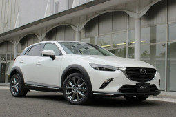 Giá xe Mazda CX-3 lăn bánh tháng 12/2022, ưu đãi 50% phí trước bạ