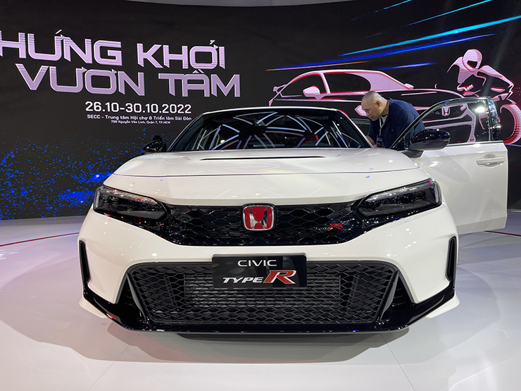 Đây là thông số chi tiết của Honda Civic Type R 2023 chính hãng tại Việt Nam - 5