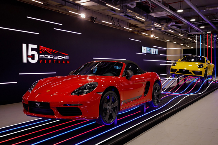 Porsche kỷ niệm 15 năm có mặt ở thị trường Việt Nam - 1