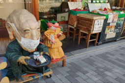Khu phố Bách quỷ dạ hành độc đáo ở Nhật Bản, nơi con người sống chung với yêu quái