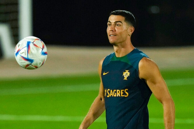 Đại gia Ả Rập lên tiếng vụ mua Ronaldo, bao giờ sẽ công bố?