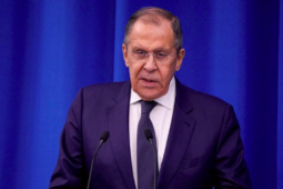 Ngoại trưởng Lavrov: Ukraine phải thực hiện yêu cầu của Nga hoặc quân đội sẽ quyết định