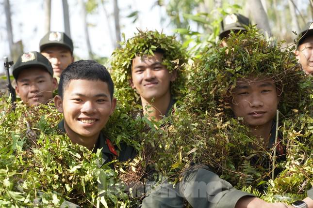 Một ngày trên thao trường khắc nghiệt của lực lượng chống khủng bố - 11