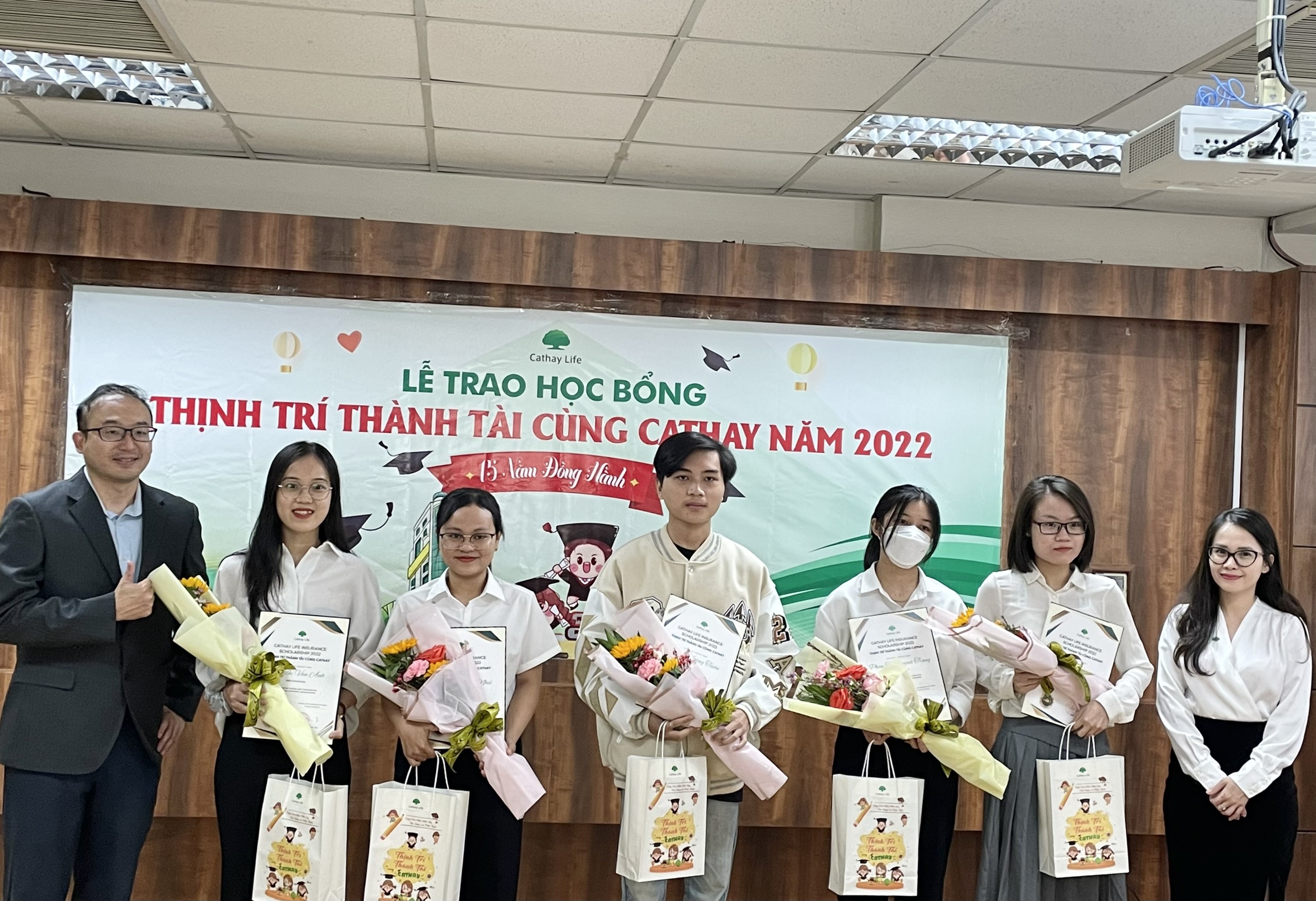 Chương trình học bổng “Thịnh Trí Thành Tài” cùng Cathay - 5