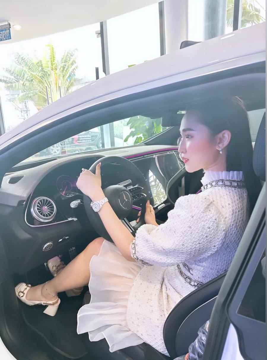 &#34;Lưu Diệc Phi Đà Nẵng&#34; đẹp huyền bí với kiểu váy tôn dáng, cut out tinh tế - 5