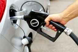 Đổ nhầm nhiên liệu cho xe ô tô, nên xử lý theo cách sau