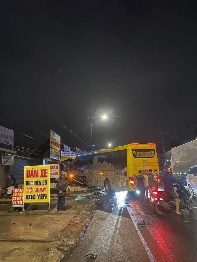 Xe khách Thành Bưởi gây tai nạn ở Đồng Nai: Thêm 1 người tử vong - 2