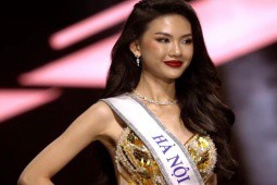 Bùi Quỳnh Hoa đăng quang Miss Universe Vietnam