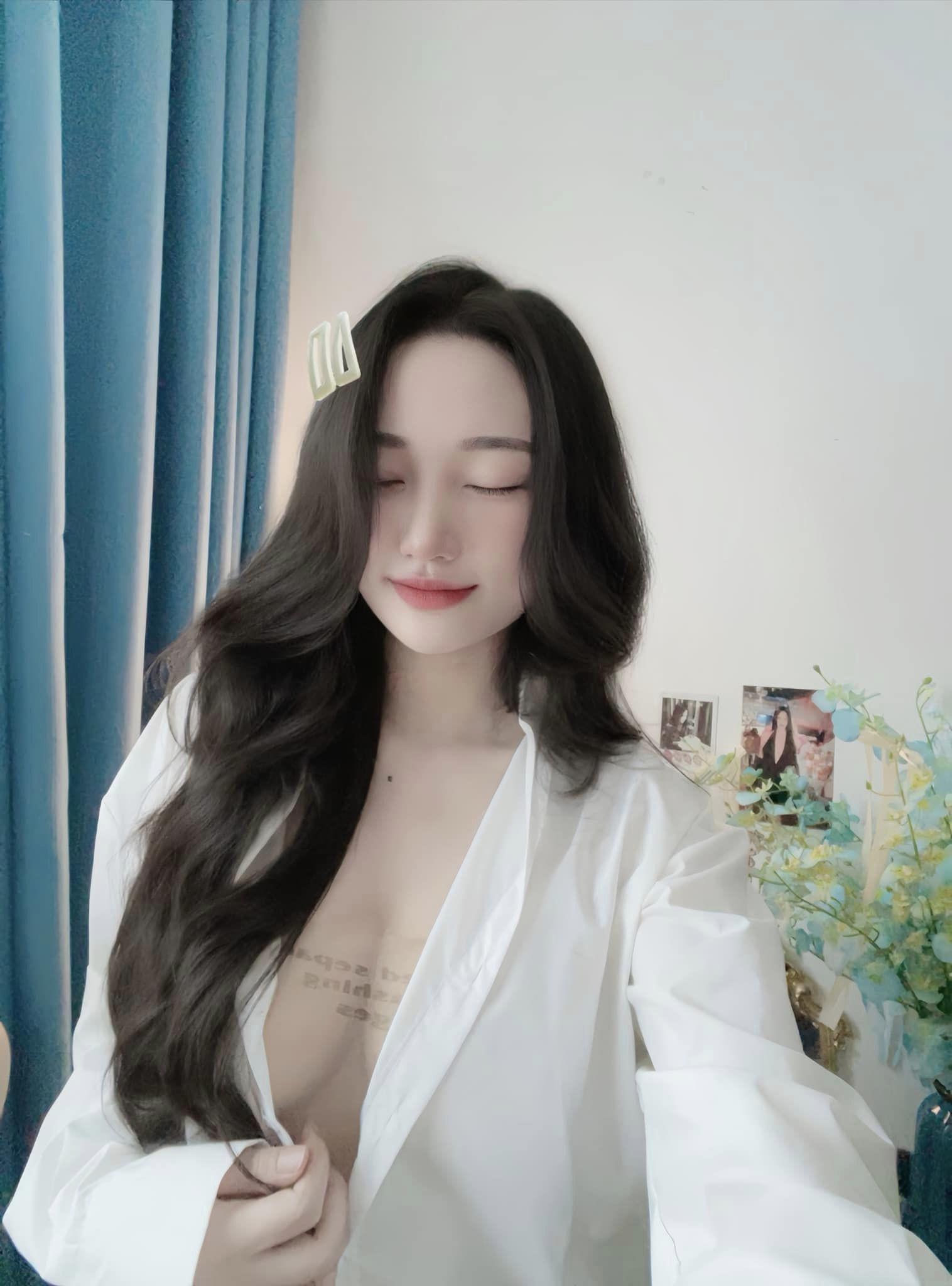 Hot girl Quảng Ninh chỉ cách tôn vòng 1 đẹp không phô với sơ mi - 2