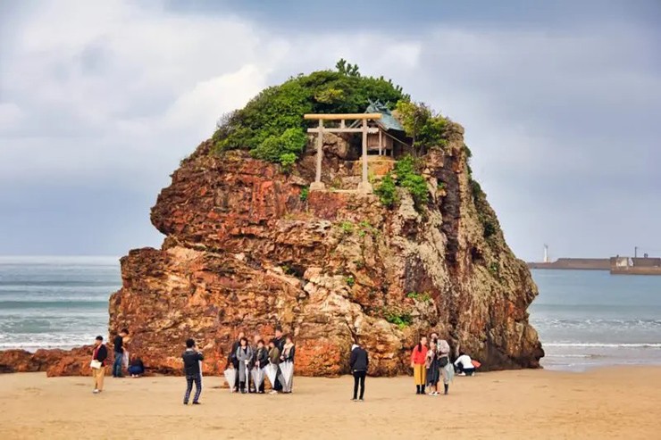 Vì sao du lịch Quảng Ninh vẫn khó "níu chân" du khách? 4 10 chiếc cổng Torii bí ẩn, tọa lạc ở những nơi ít người biết đến - 4