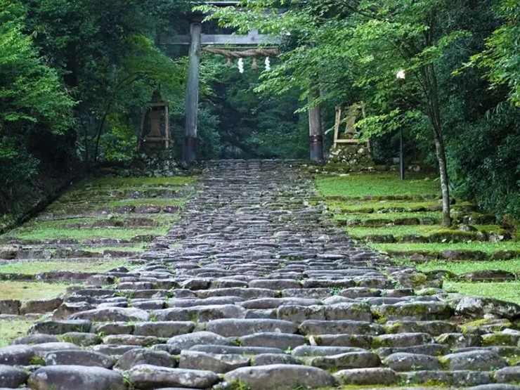 Vì sao du lịch Quảng Ninh vẫn khó "níu chân" du khách? 9 10 chiếc cổng Torii bí ẩn, tọa lạc ở những nơi ít người biết đến - 9