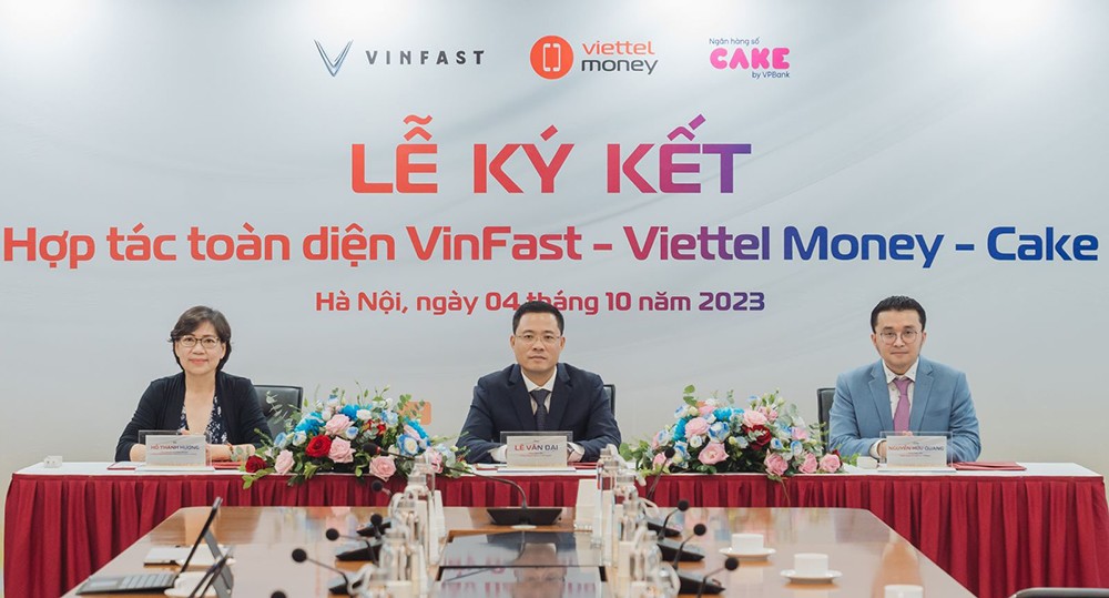 VinFast hợp tác chiến lược với Cake by VPBank và Viettel Money, hỗ trợ khách hàng mua xe máy điện trả góp với giá ưu đãi - 1