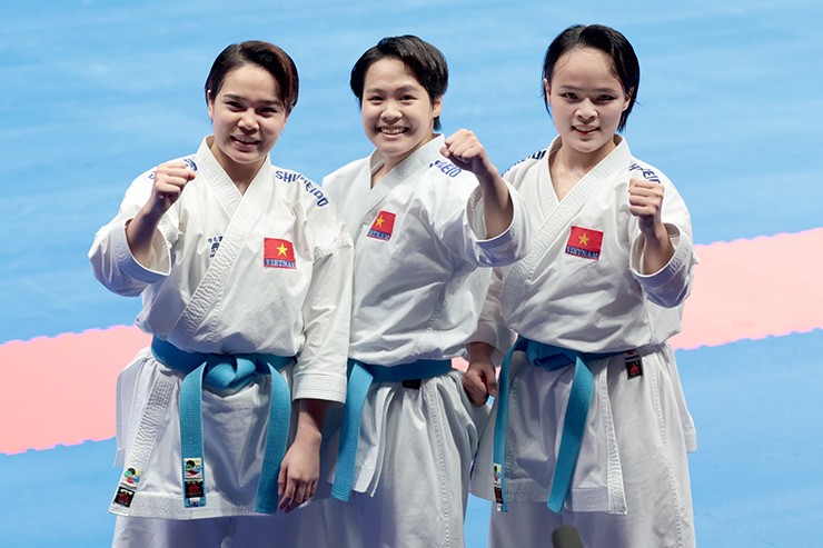 “Bóng hồng” Karate VN giành HCV ASIAD, đối đáp tiếng Anh với truyền thông quốc tế - 1