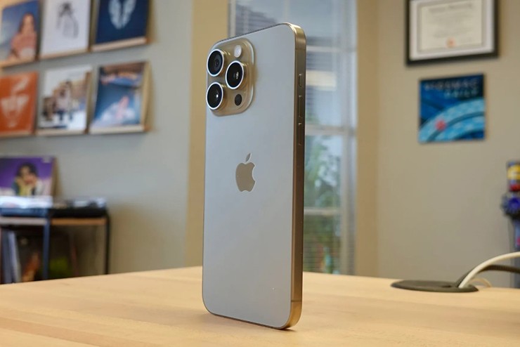 Cộng đồng mạng than trời vì lỗi mới trên iPhone 15 - 1