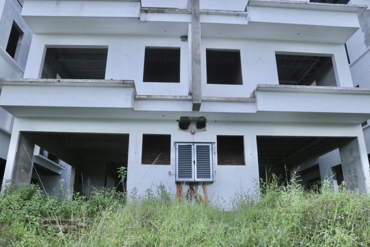 Hoang tàn loạt biệt thự bỏ hoang tại 'thung lũng Silicon' Đà Nẵng - 5