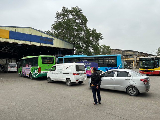 Hà Nội: Yêu cầu trung tâm đăng kiểm có giải pháp chống quá tải dịp cuối năm - 1