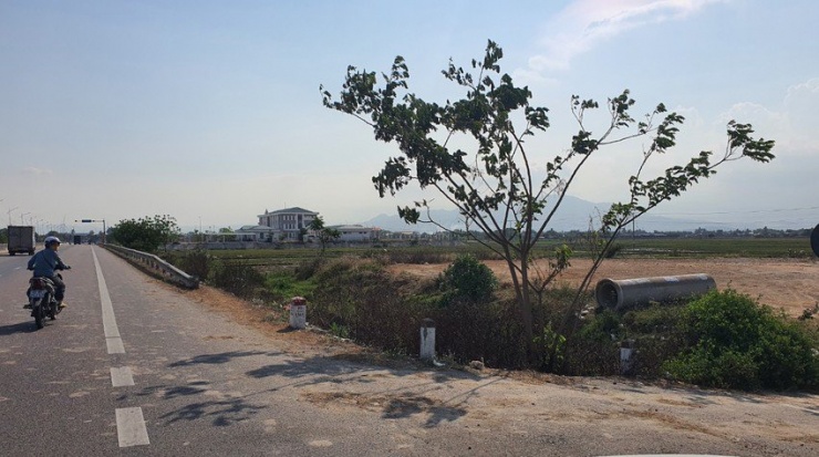 Ủy ban huyện kháng cáo sau khi thua kiện vụ hủy quyết định chuyển mục đích sử dụng đất - 1