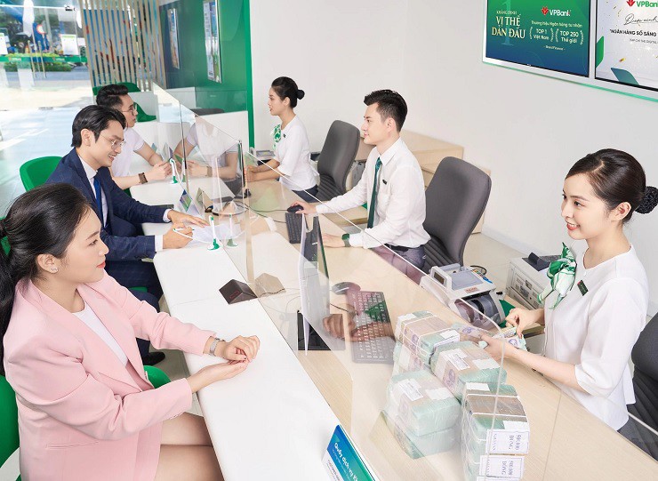 Khó cho vay, lợi nhuận nhiều ngân hàng giảm mạnh - 1