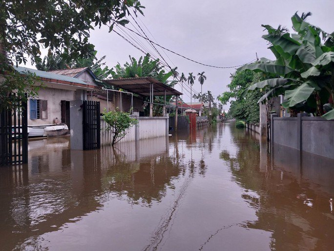Cận cảnh ngập lụt ở hạ du Thủy điện Hương Điền - 5