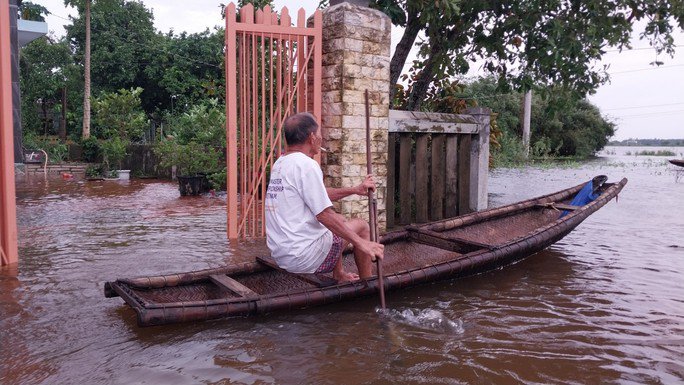 Cận cảnh ngập lụt ở hạ du Thủy điện Hương Điền - 9