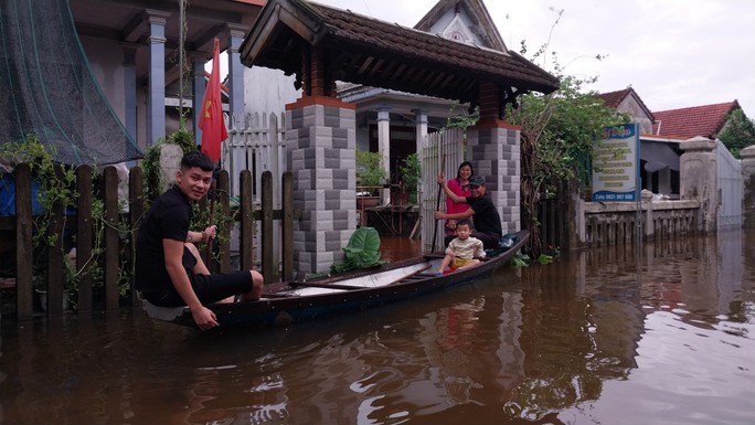 Cận cảnh ngập lụt ở hạ du Thủy điện Hương Điền - 10