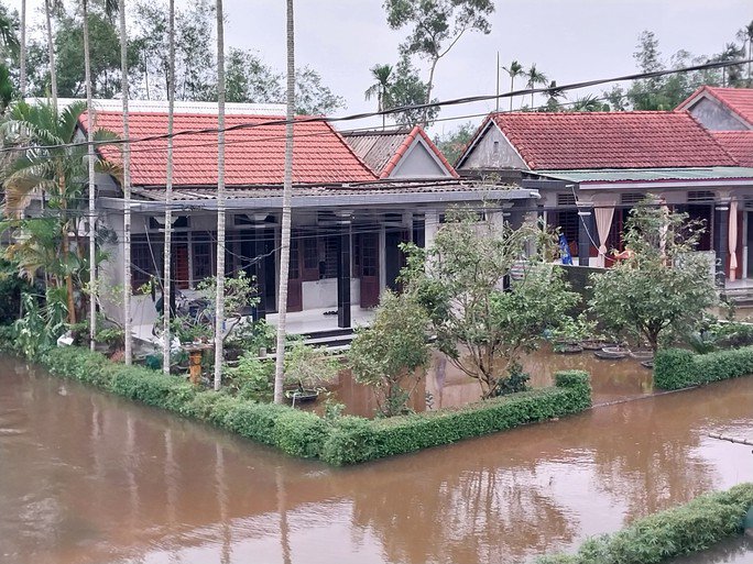 Cận cảnh ngập lụt ở hạ du Thủy điện Hương Điền - 18