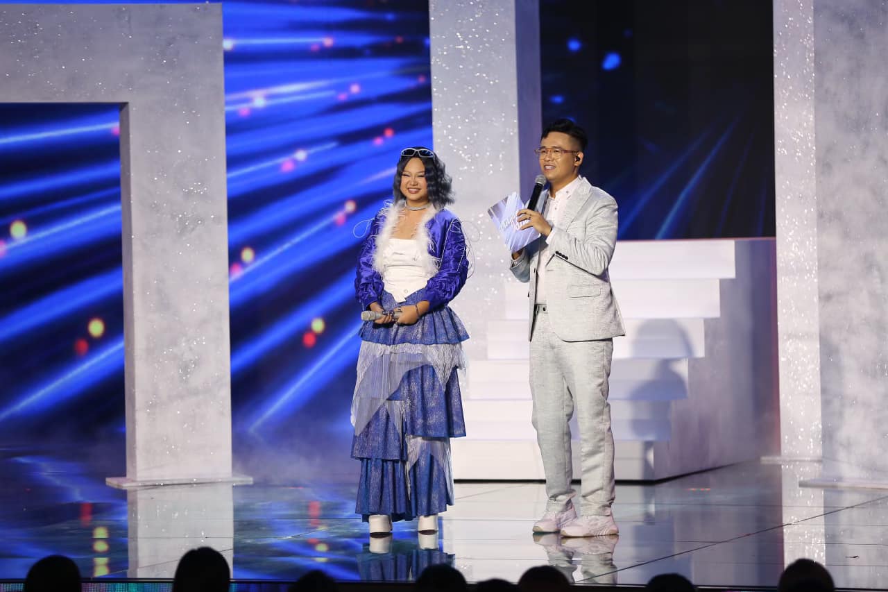 "Nữ sinh 19 tuổi" tại Vietnam Idol bị chê vì ăn mặc phóng khoáng, trang điểm đậm - 8