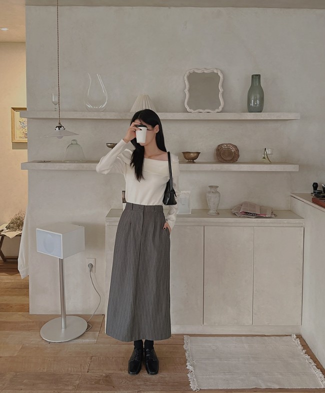 4 kiểu áo cực hợp lên đồ với chân váy dài - 3