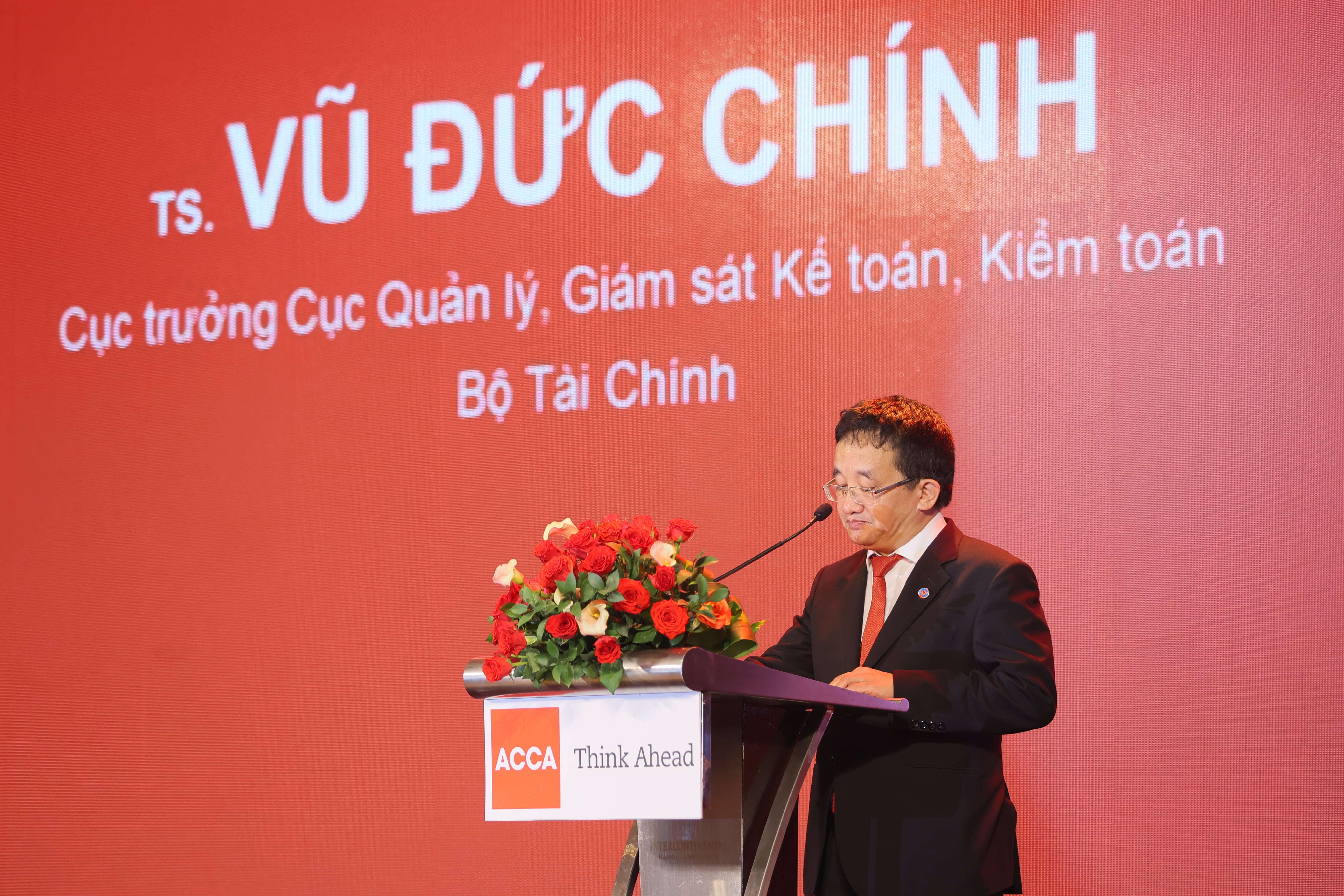 Lễ trao chứng chỉ Hội viên Mới ACCA Việt Nam năm 2023: Tạo dựng tương lai tài chính xán lạn hơn - 4