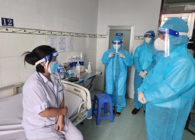 Lo ngại đồng nhiễm bệnh đậu mùa khỉ, HIV - 1