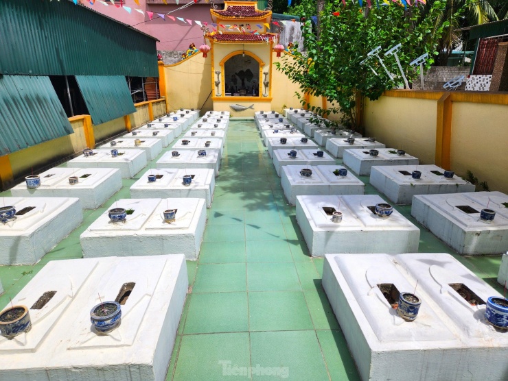 Kỳ bí ngôi đền có hàng chục mộ "cá Ông" và câu chuyện thần y bí ẩn cứu dân khỏi dịch bệnh - 13