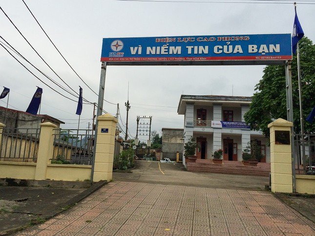 Bắt tạm giam Giám đốc Điện lực Cao Phong - 1