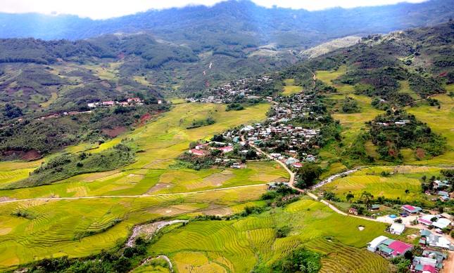 Cảnh thiên nhiên cao nguyên cùng ruộng bậc thang bên đỉnh Ngọc Linh đẹp nao lòng - 10