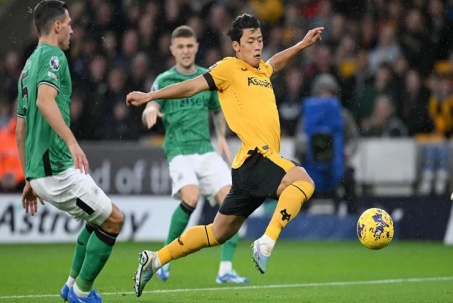 Video bóng đá Wolverhampton - Newcastle: Rượt đuổi ngoạn mục, điểm nhấn sao Hàn Quốc (Ngoại hạng Anh)