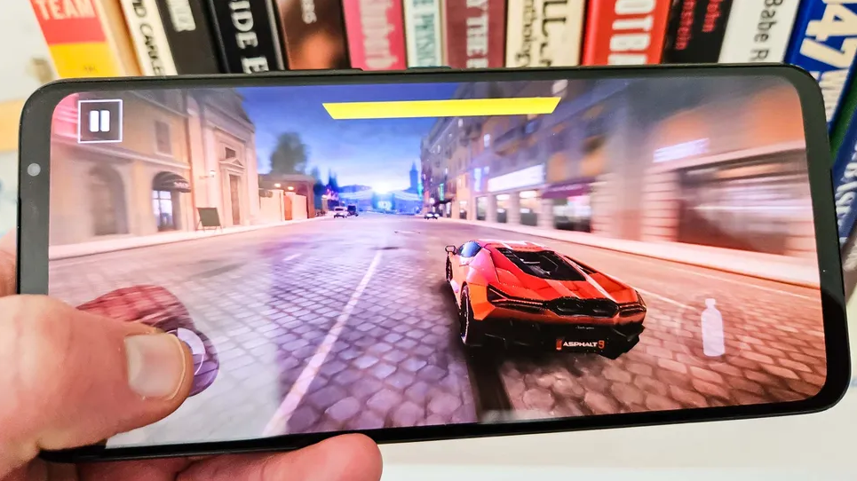 Xếp hạng điện thoại pin "trâu" nhất năm 2023 - 2