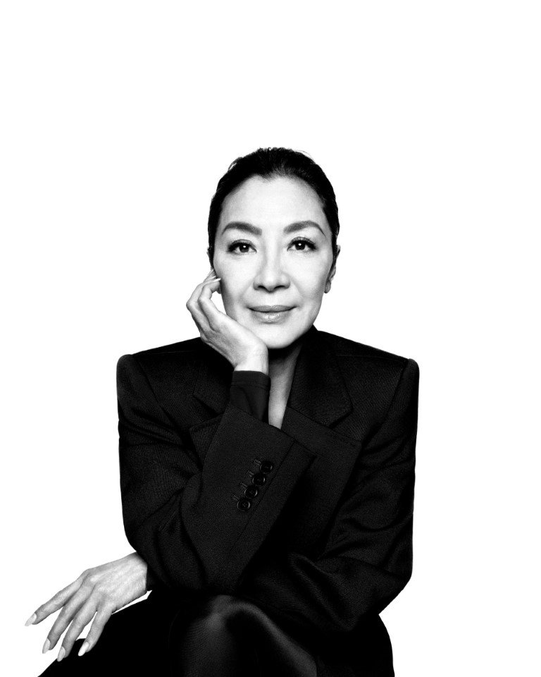 Dương Tử Quỳnh là Đại sứ thương hiệu mới của Balenciaga - 1