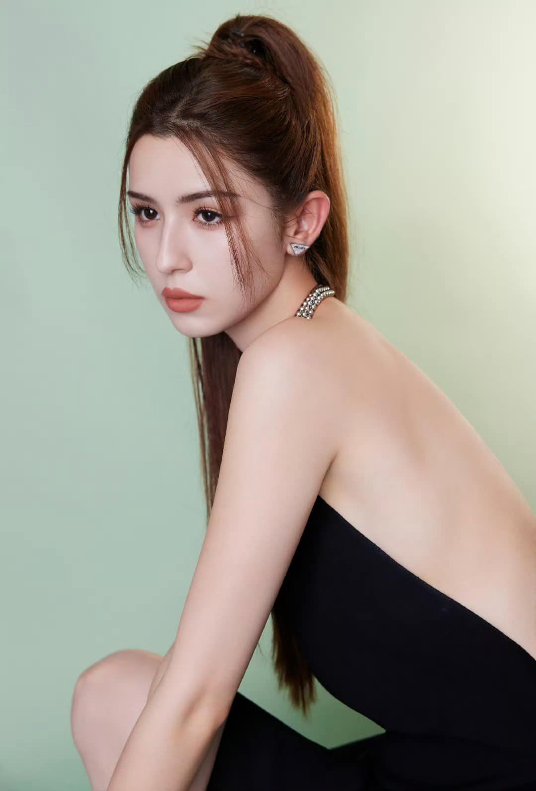 Cô gái thuộc "tộc người đẹp nhất Trung Quốc&#39;&#39; mặc tôn nhan sắc &#39;&#39;tiên tử&#39;&#39;, body nuột nà - 11