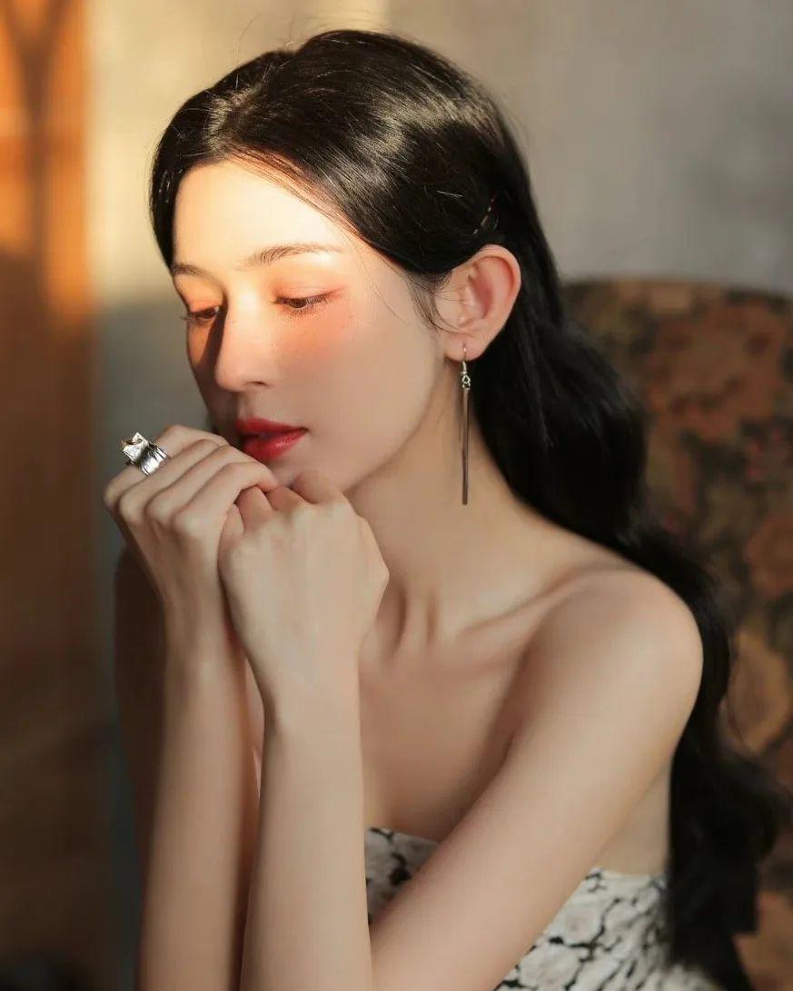 Cô gái thuộc "tộc người đẹp nhất Trung Quốc&#39;&#39; mặc tôn nhan sắc &#39;&#39;tiên tử&#39;&#39;, body nuột nà - 17