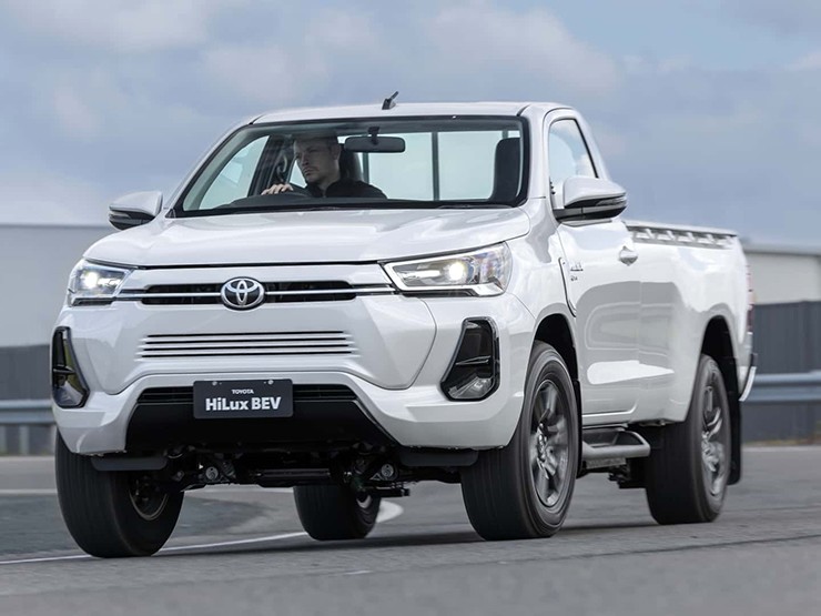 รถตู้ไฟฟ้า Hilux ทดสอบในประเทศไทย - 3