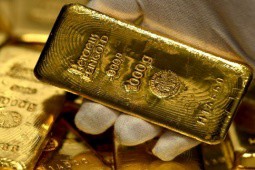 Giá vàng hôm nay 16/11: Giảm nhẹ trước sức ép của đồng USD