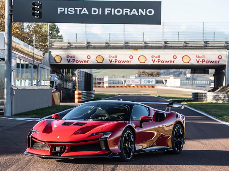 Siêu xe Ferrari SF90 lập kỷ lục về tốc độ tại Fiorano Circuit - 1