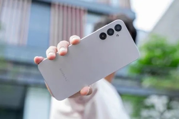 Điểm mặt 5 smartphone bán chạy nhất thế giới năm 2023 - 1
