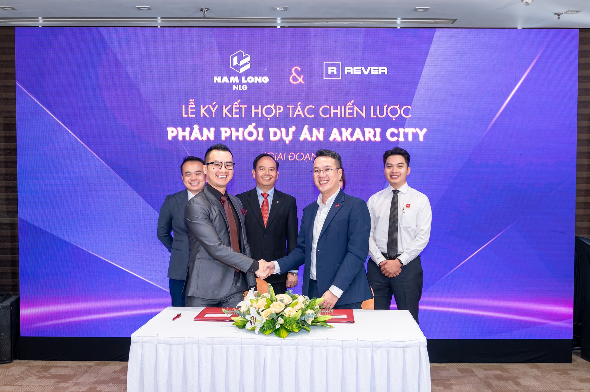 AKARI City giai đoạn 2 cất nóc đúng tiến độ, khách hàng Rever được tặng nội thất "khủng" - 4