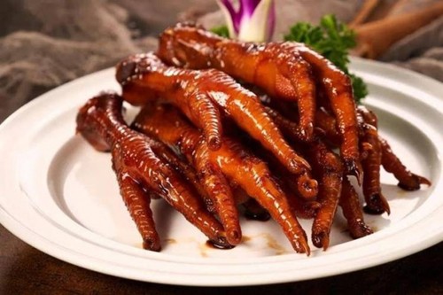 Công ty tuyển người gặm chân gà, lương gần 70 triệu đồng/tháng - 1