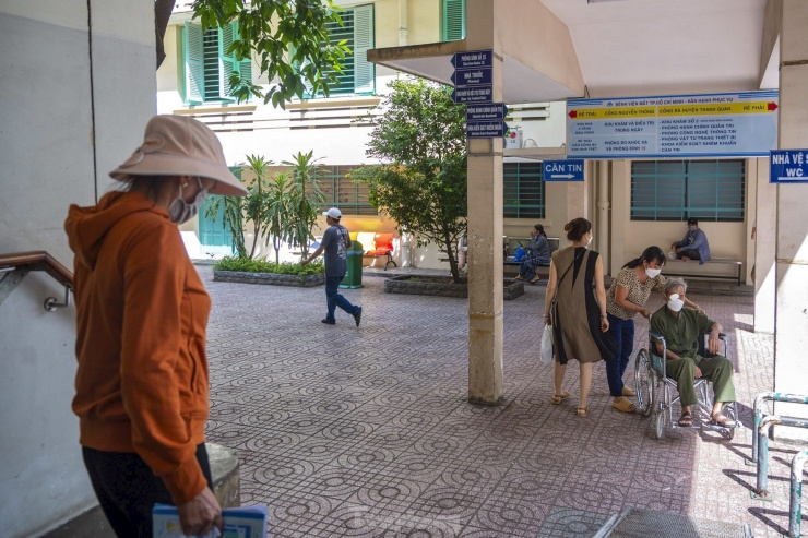 Cận cảnh bệnh viện 85 tuổi có kiến trúc Pháp vừa được xếp hạng di tích ở TPHCM - 10