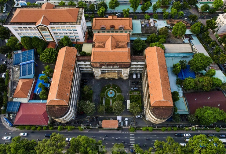 Cận cảnh bệnh viện 85 tuổi có kiến trúc Pháp vừa được xếp hạng di tích ở TPHCM - 11