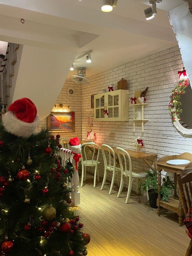 Những quán café từ dễ thương tới sang xịn, giơ máy lên là có ảnh đẹp mùa Giáng sinh - 3