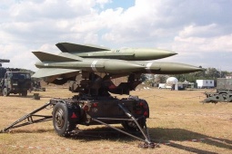 Vũ khí đầu tiên Mỹ giao quyền sản xuất cho Ukraine, chuyên gia Nga nói về cách đáp trả